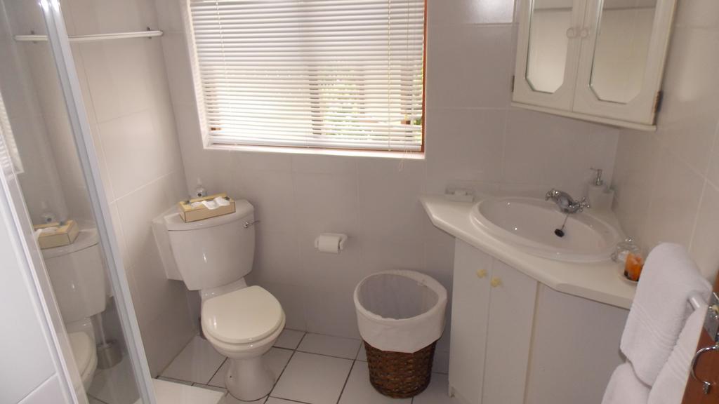 Rivertide Lodge Knysna Room photo