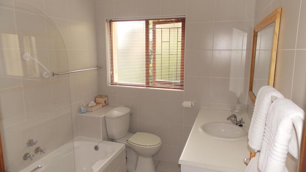 Rivertide Lodge Knysna Room photo