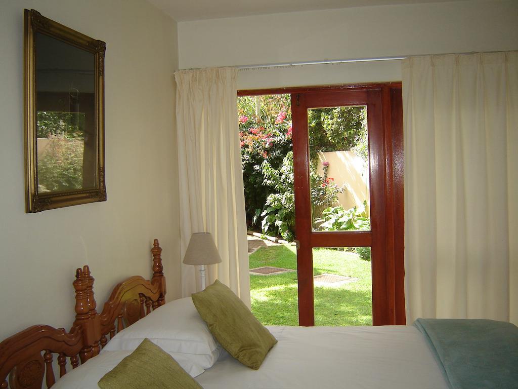 Rivertide Lodge Knysna Room photo