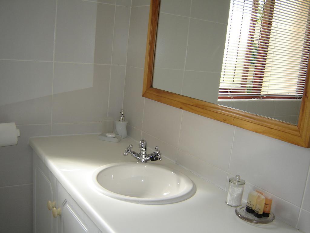 Rivertide Lodge Knysna Room photo